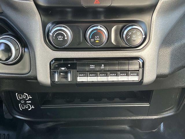 2022 RAM 2500 Tradesman 4x4 Crew Cab 8' Box