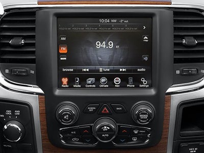 2014 RAM 2500 4WD Crew Cab 8 Ft Box Tradesman