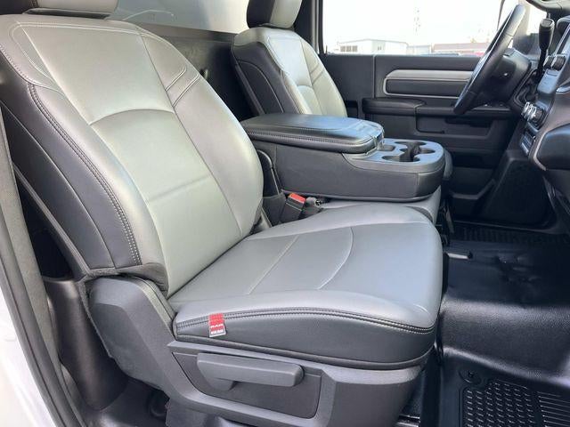 2022 RAM 4500 Chassis Cab Tradesman 4x2 Reg Cab 120" CA 204.5" WB