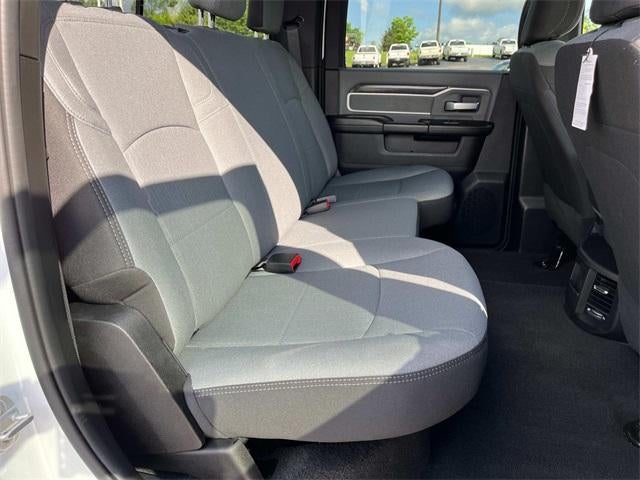 2023 RAM 4500 Chassis Cab SLT 4x4 Crew Cab 60" CA 173.4" WB