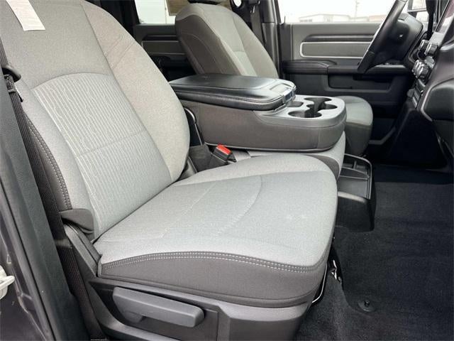 2023 RAM 4500 Chassis Cab SLT 4x4 Crew Cab 60" CA 173.4" WB