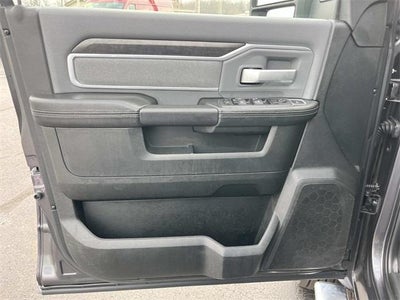 2023 RAM 4500 Chassis Cab SLT 4x4 Crew Cab 60" CA 173.4" WB