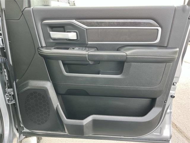 2024 RAM 4500 Chassis Cab SLT 4x4 Crew Cab 60" CA 173.4" WB