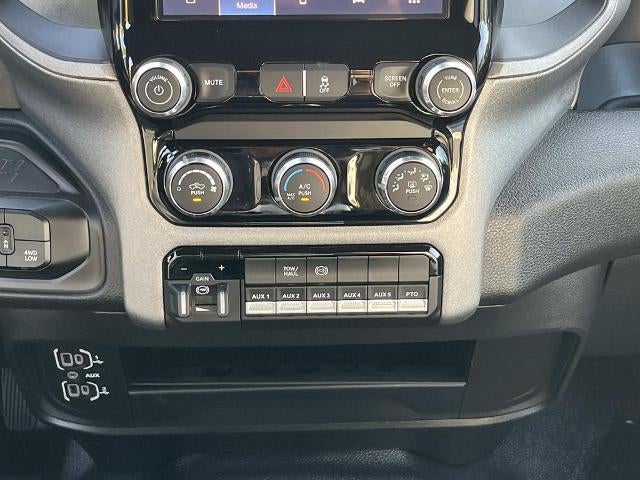 2026 RAM 4500 Chassis Cab Tradesman 4x4 Crew Cab 60" CA 173.4" WB