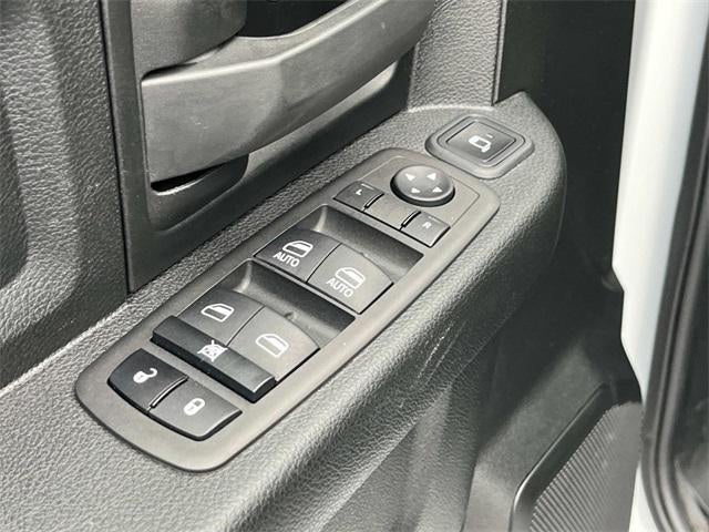 2024 RAM 5500 Chassis Cab Tradesman 4x4 Crew Cab 60" CA 173.4" WB