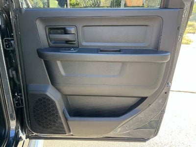 2026 RAM 5500 Chassis Cab Tradesman 4x4 Crew Cab 60" CA 173.4" WB