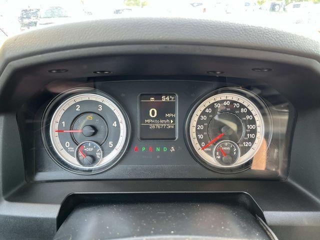 2014 RAM 3500 2WD Crew Cab 172" WB 60" CA Tradesman