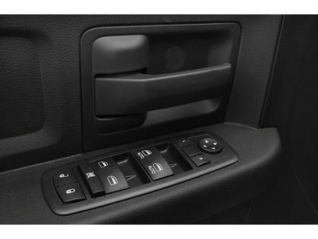 2014 RAM 3500 2WD Crew Cab 172" WB 60" CA Tradesman