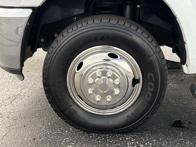 2018 RAM 3500 Chassis Cab Tradesman 4WD Crew Cab 60" CA 172.4" WB