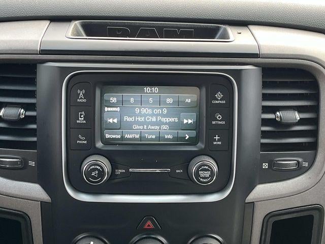 2018 RAM 3500 Chassis Cab Tradesman 4WD Crew Cab 60" CA 172.4" WB