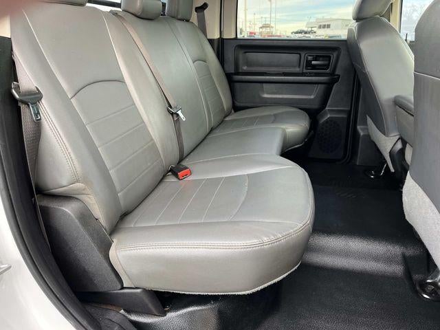 2018 RAM 3500 Chassis Cab Tradesman 4WD Crew Cab 60" CA 172.4" WB