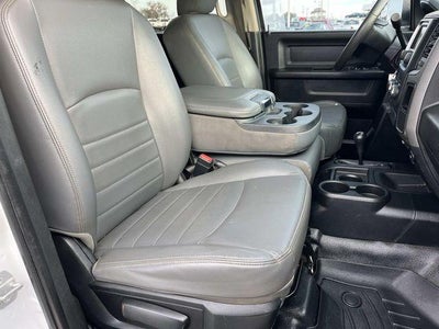 2018 RAM 3500 Chassis Cab Tradesman 4WD Crew Cab 60" CA 172.4" WB