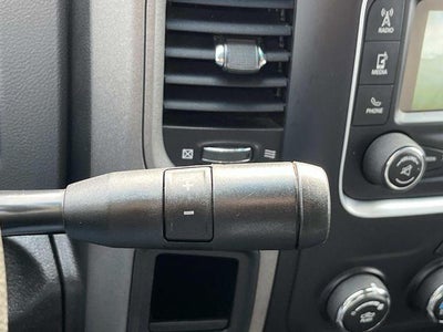 2018 RAM 3500 Chassis Cab Tradesman 4WD Crew Cab 60" CA 172.4" WB