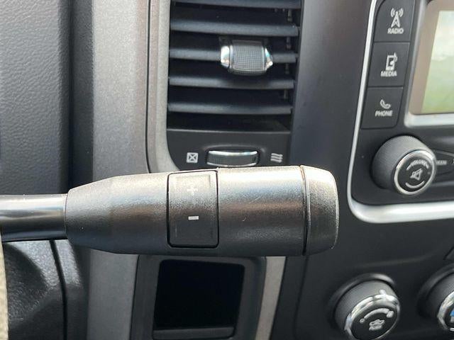 2018 RAM 3500 Chassis Cab Tradesman 4WD Crew Cab 60" CA 172.4" WB