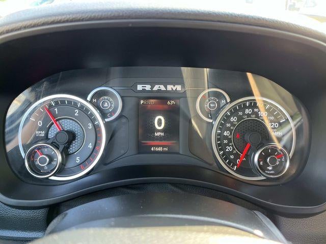 2024 RAM 3500 Chassis Cab SLT 4WD Crew Cab 60" CA 172.4" WB
