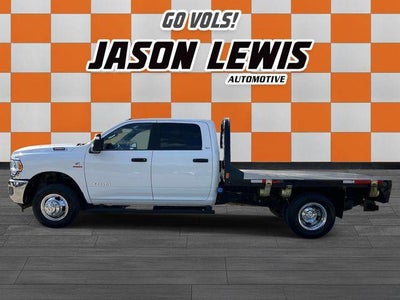 2024 RAM 3500 Chassis Cab SLT 4WD Crew Cab 60" CA 172.4" WB