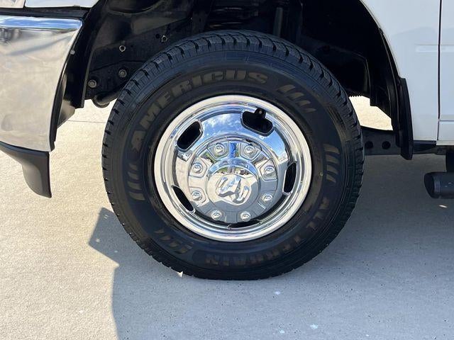 2024 RAM 3500 Chassis Cab SLT 4WD Crew Cab 60" CA 172.4" WB