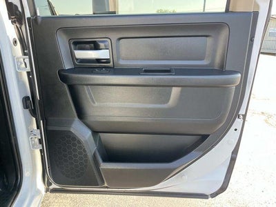 2019 RAM 3500 Chassis Cab Tradesman 4WD Crew Cab 60" CA 172.4" WB