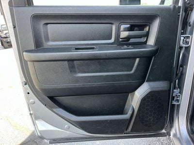 2023 RAM 3500 Chassis Cab Tradesman 4WD Crew Cab 60" CA 172.4" WB