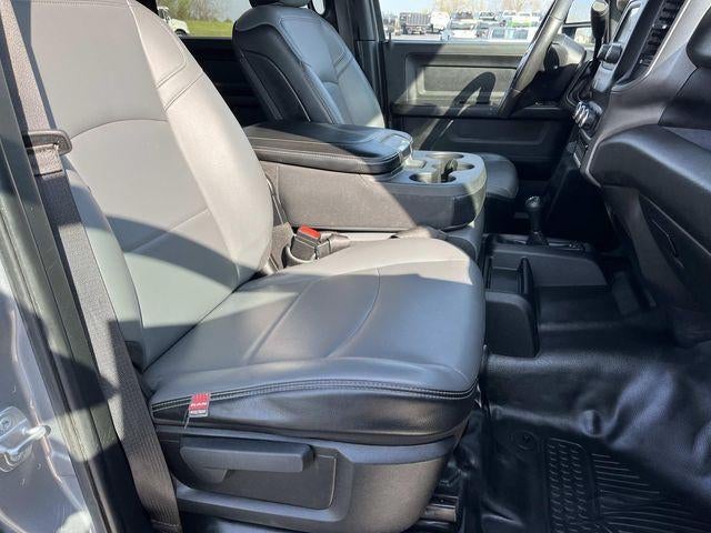 2023 RAM 3500 Chassis Cab Tradesman 4WD Crew Cab 60" CA 172.4" WB