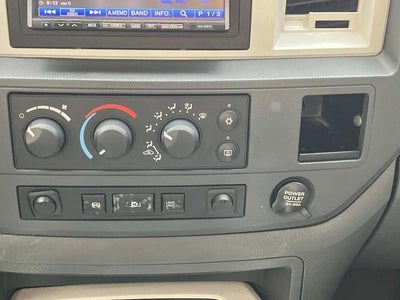 2008 Dodge Ram 2500 4WD Mega Cab 6.3 Ft Box SXT