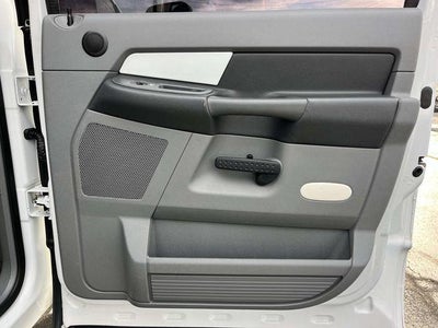 2008 Dodge Ram 2500 4WD Mega Cab 6.3 Ft Box SXT