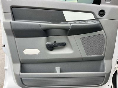 2008 Dodge Ram 2500 4WD Mega Cab 6.3 Ft Box SXT