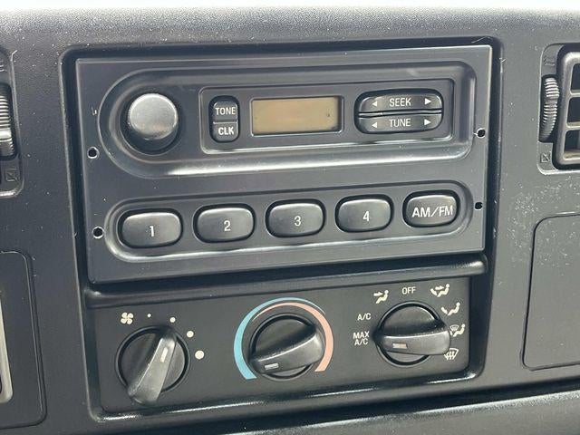 2001 Ford Super Duty F-650 XLT