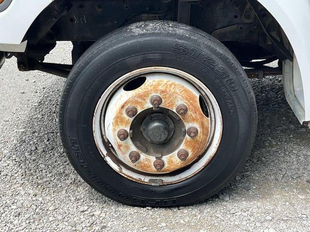 2001 Ford Super Duty F-650 XLT