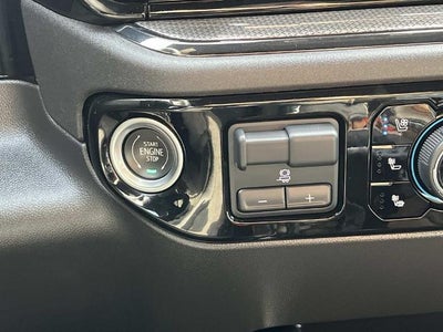 2023 Chevrolet Silverado 1500 Crew Cab Short Box 4-Wheel Drive ZR2