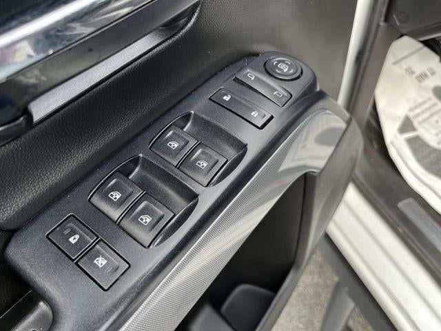 2015 Chevrolet Silverado 1500 Crew Cab Short Box 4-Wheel Drive LT Z71