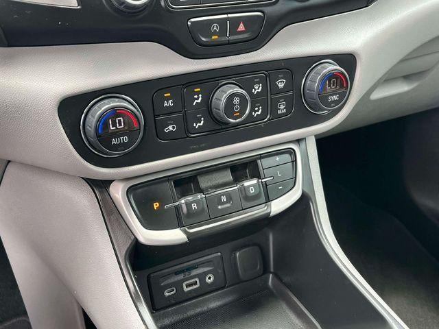 2023 GMC Terrain FWD 4dr SLT