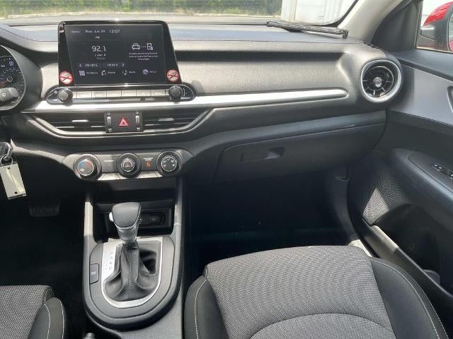 2024 Kia Forte LXS IVT