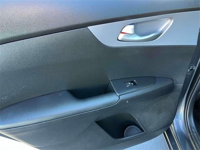 2024 Kia Forte LXS IVT