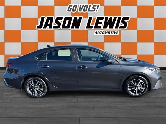 2024 Kia Forte LXS IVT