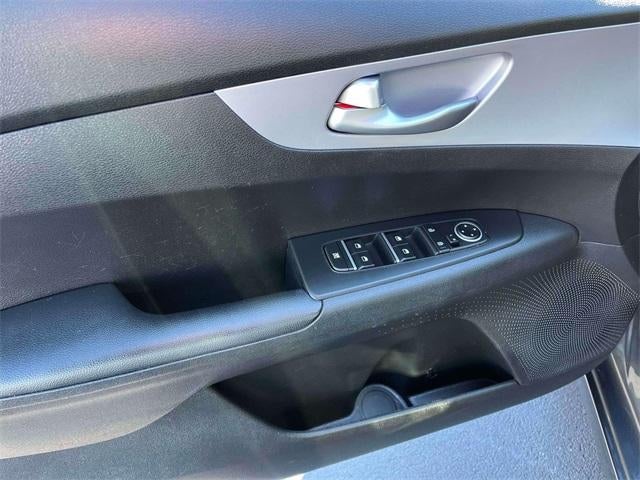 2024 Kia Forte LXS IVT