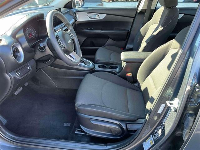 2024 Kia Forte LXS IVT