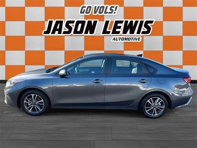 2024 Kia Forte LXS IVT