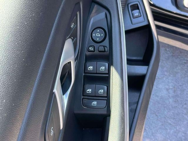 2025 BMW 330i Sedan