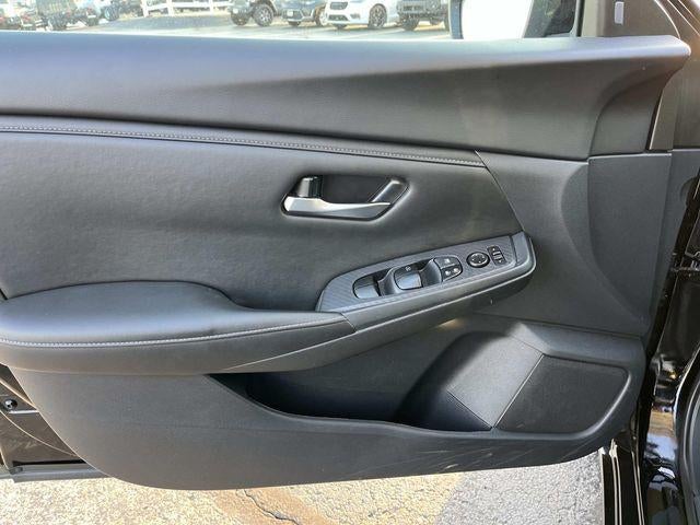 2024 Nissan Sentra SV CVT