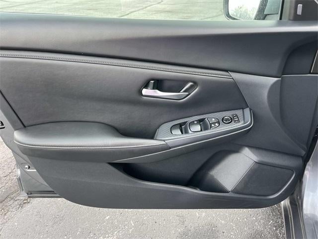 2023 Nissan Sentra SV CVT