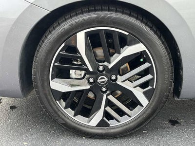 2024 Nissan Versa SR CVT