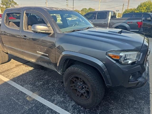 2016 Toyota Tacoma 4WD Double Cab Short Bed V6 Automatic TRD Sport (Natl)