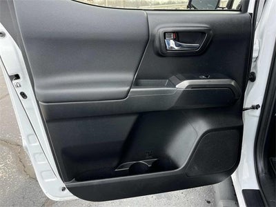 2019 Toyota Tacoma 4WD 4WD TRD Sport Double Cab 5' Bed V6 MT (Natl)