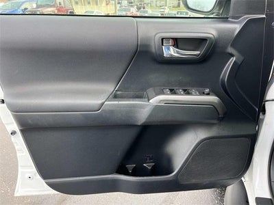 2019 Toyota Tacoma 4WD 4WD TRD Sport Double Cab 5' Bed V6 MT (Natl)