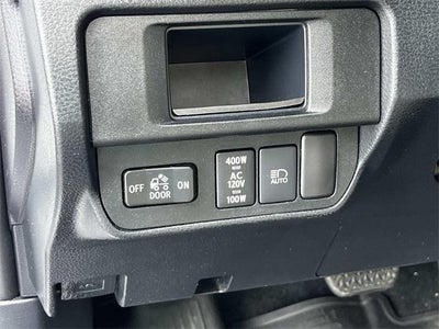 2019 Toyota Tacoma 4WD 4WD TRD Sport Double Cab 5' Bed V6 MT (Natl)