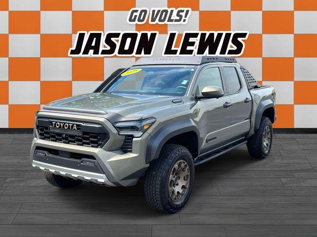 2025 Toyota Tacoma 4WD 4WD Trailhunter Hybrid Double Cab 5' Bed AT (Natl)