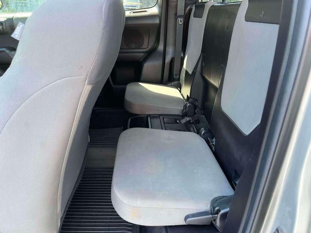 2022 Toyota Tacoma 4WD 4WD SR Access Cab 6' Bed I4 AT (SE)