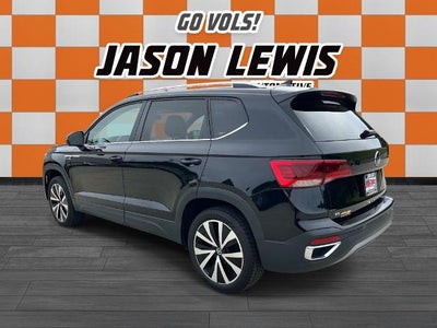 2024 Volkswagen Taos SE FWD