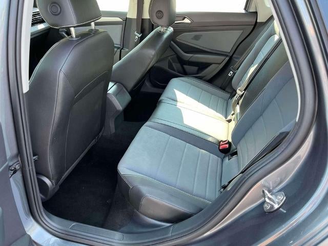 2025 Volkswagen Jetta SE Auto